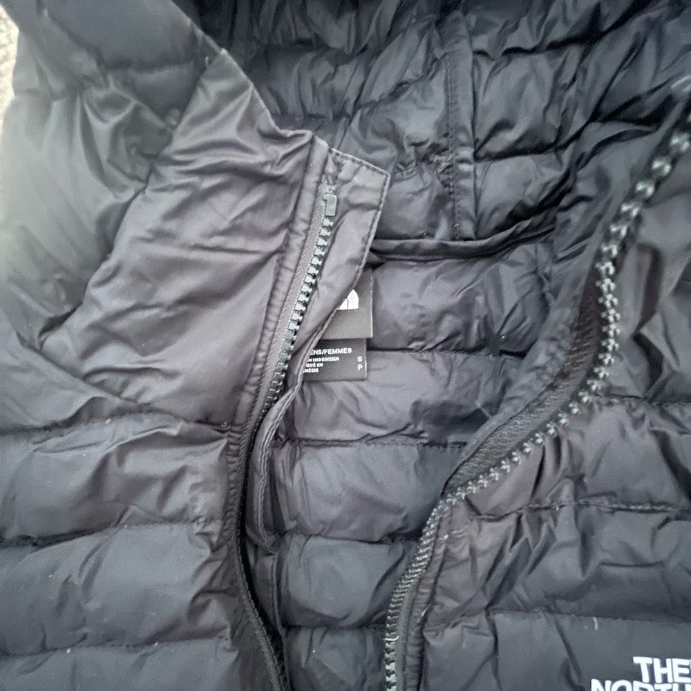 North Face Stretch Down Parka size small - Picture 2 of 5